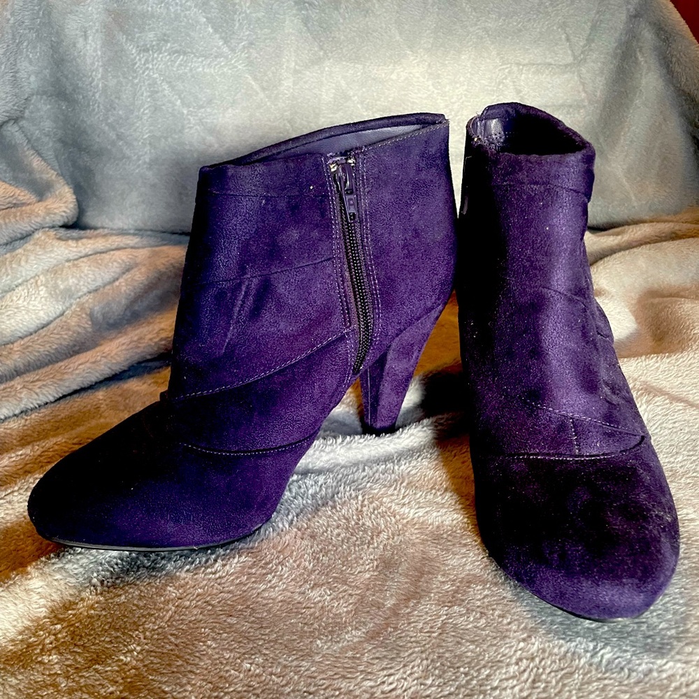 Brand new adorable ankle boots